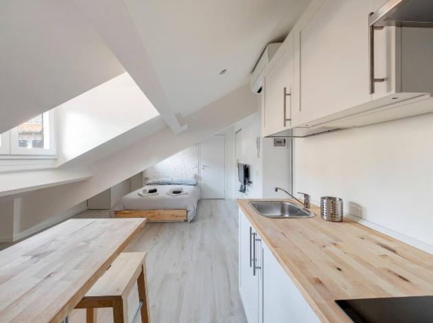 Sammartini Nice Attic Apartment มิลาน ภายนอก รูปภาพ