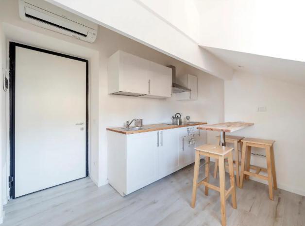 Sammartini Nice Attic Apartment มิลาน ภายนอก รูปภาพ