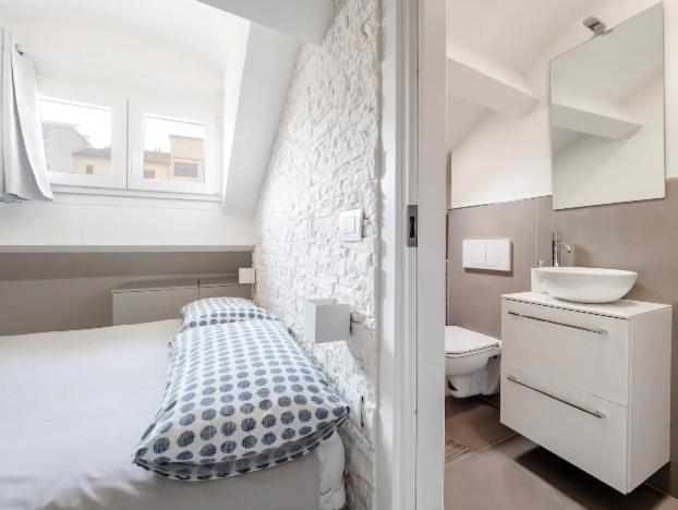 Sammartini Nice Attic Apartment มิลาน ภายนอก รูปภาพ